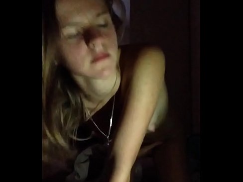❤️ Tha caileag a' masturbates agus cums ❤️  Bhidio porn  leinn